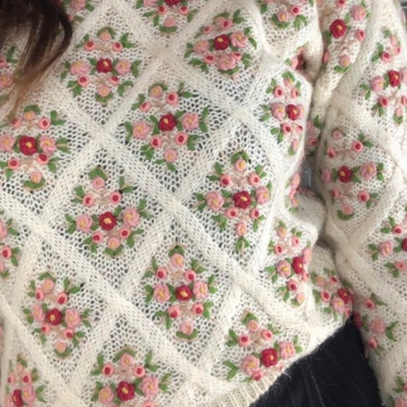 The Limited Vintage wool blend sweater - Picture 2 of 4